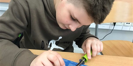 Projektujemy i realizujemy projekty- prace z metalu